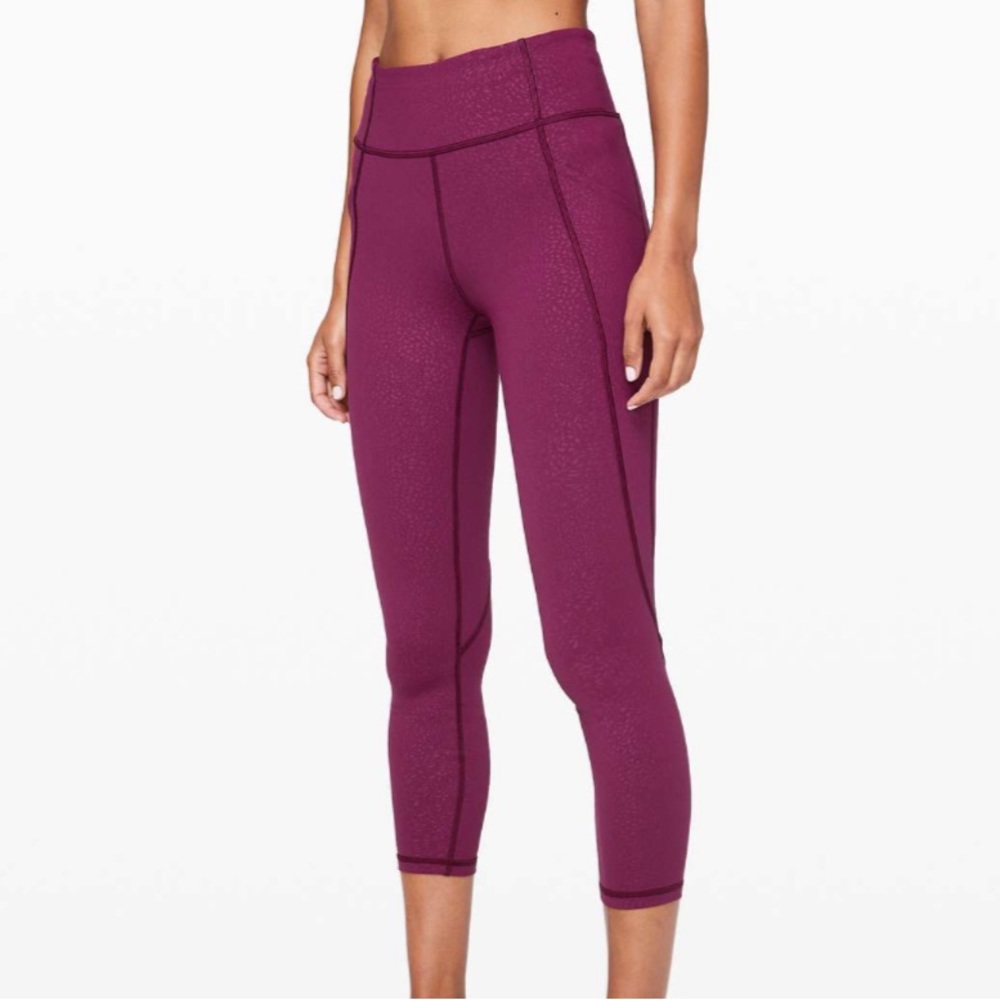 Lululemon Time to Sweat Crop 23”